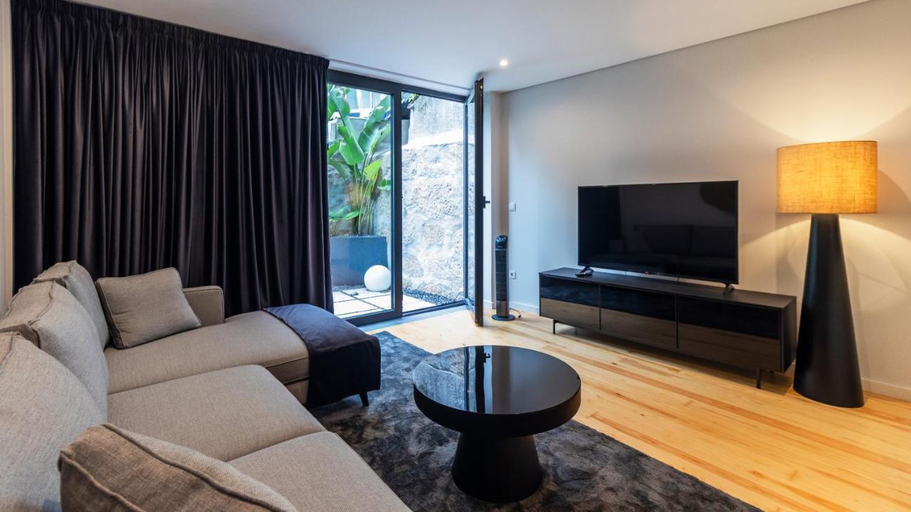 Premium 2Br Flat Near Santa Catarina By Lovelystay OOporto Exterior foto