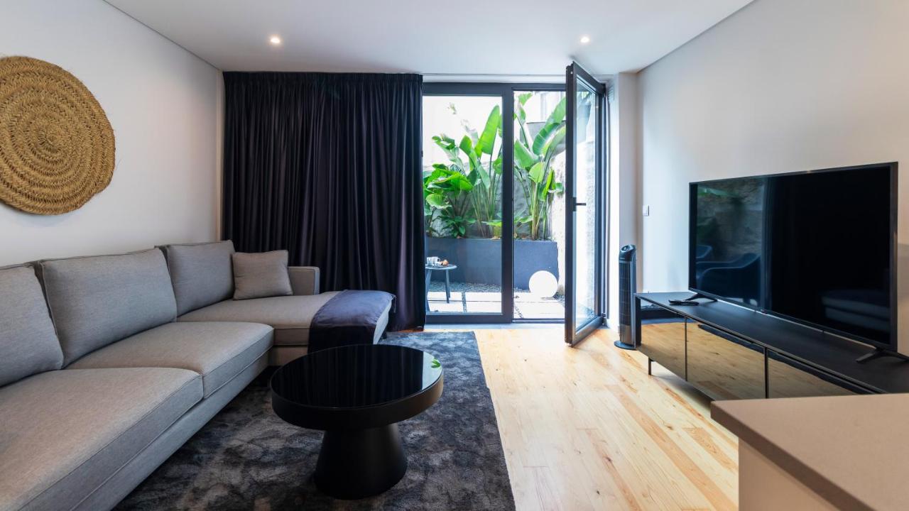 Premium 2Br Flat Near Santa Catarina By Lovelystay OOporto Exterior foto