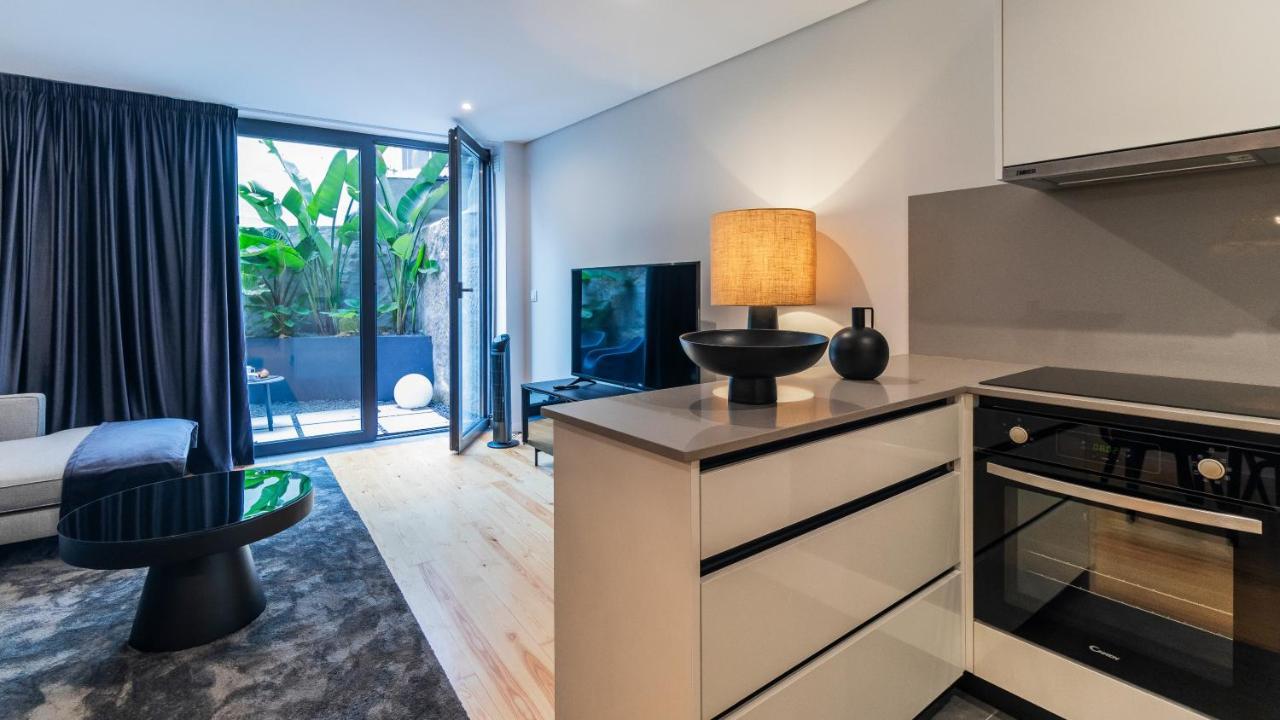 Premium 2Br Flat Near Santa Catarina By Lovelystay OOporto Exterior foto